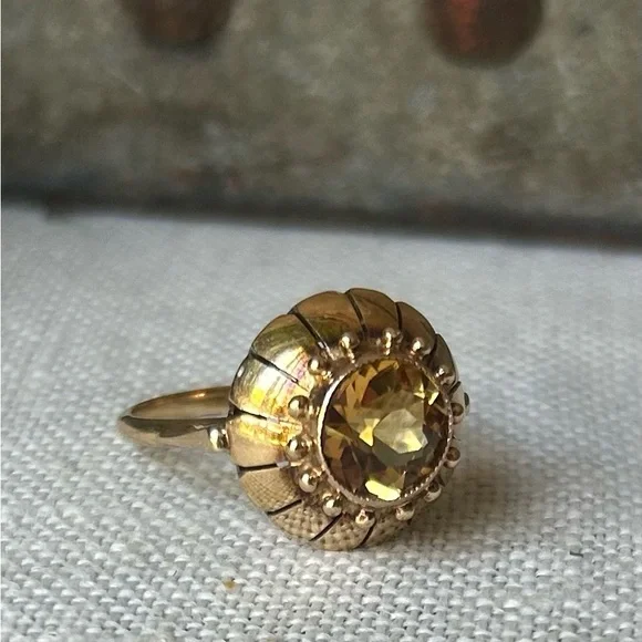 Antique/Vintage 14k Citrine Ring - Picture 5 of 16